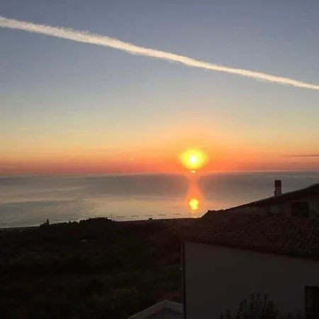 Апартаменты Gemuetliches In Montepagano Mit Kleiner Terrasse Und Meerblick